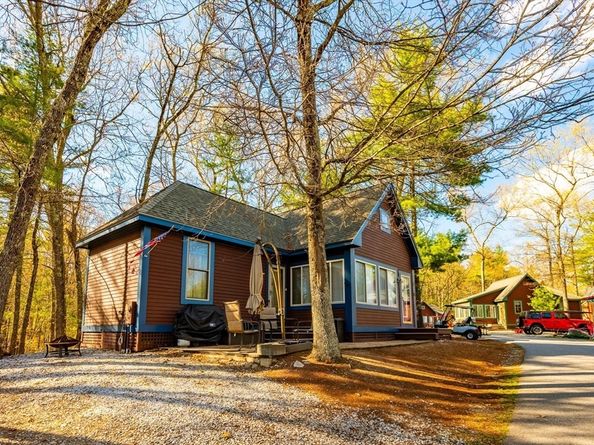 14 Whispering Pines Rd 14, Westford MA 01886
