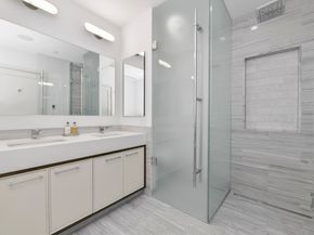 1 Dalton St 4604, Boston MA 02199
