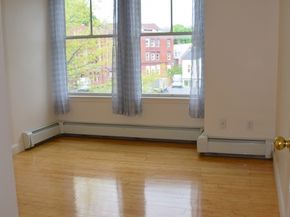 352 Blue Hill Ave 8, Boston MA 02212