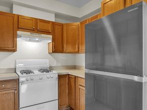 352 Blue Hill Ave 8, Boston MA 02212