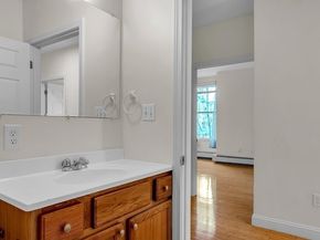 352 Blue Hill Ave 8, Boston MA 02212