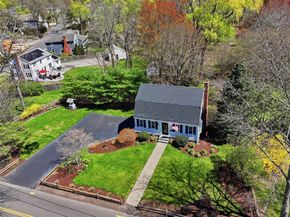 70 Elm St, Hingham MA 02043