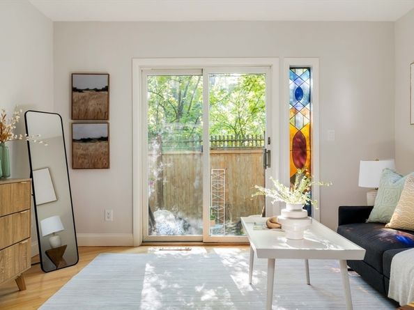 32 Bellis Circle, Cambridge MA 02140