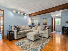 61 Regina S Dr, Tewksbury MA 01876