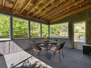 61 Regina S Dr, Tewksbury MA 01876
