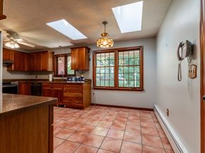 322 Spring St, Shrewsbury MA 01545