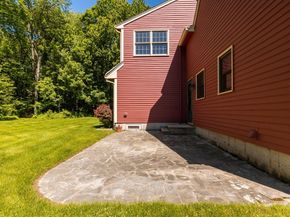 322 Spring St, Shrewsbury MA 01545