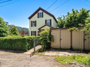 4 Magnolia Pl, Boston MA 02125