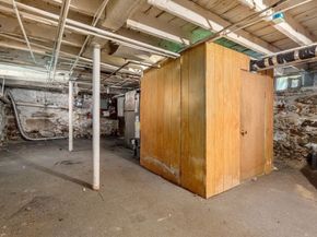 4 Magnolia Pl, Boston MA 02125