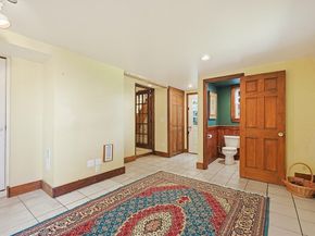 36 Warner St, Gloucester MA 01930
