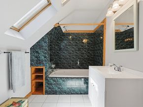 36 Warner St, Gloucester MA 01930