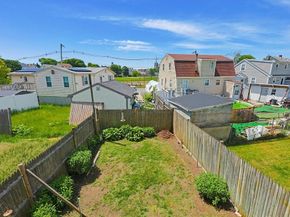 36 Warner St, Gloucester MA 01930