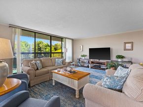 40 Village Rd 709, Middleton MA 01949