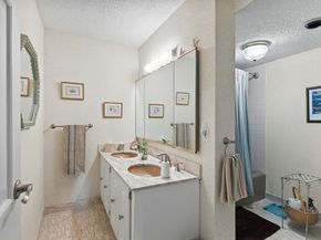 40 Village Rd 709, Middleton MA 01949