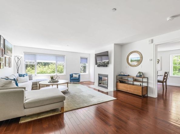 30 Webster St 4, Needham MA 02494
