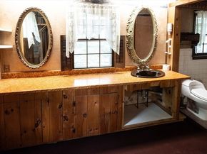 84 Hemlock Dr, Fitchburg MA 01420