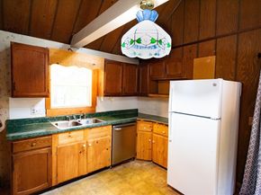84 Hemlock Dr, Fitchburg MA 01420