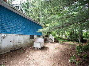 84 Hemlock Dr, Fitchburg MA 01420