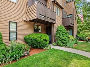 26 Wilson St 12, Marlborough MA 01752