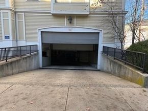 17 Ivaloo St 6, Somerville MA 02143