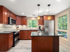 94 Mayfair Dr, Westwood MA 02090