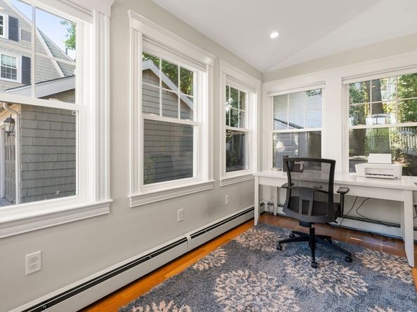 10 Barclay Road, Boston MA 02132