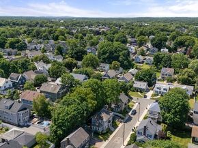 10 Barclay Road, Boston MA 02132