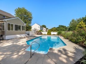 26 Crabtree Lane, Abington MA 02351