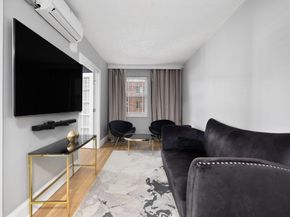 56 Elm 10, Worcester MA 01609