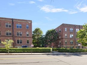 56 Elm 10, Worcester MA 01609