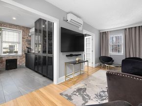 56 Elm 10, Worcester MA 01609