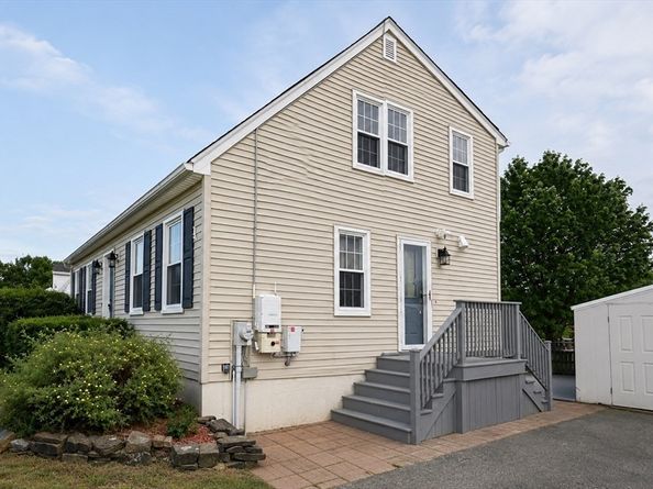 7 Rolling Ridge Rd, Rutland MA 01543