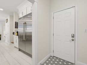 23 Goodnow Lane, Framingham MA 01702