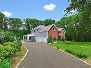 23 Goodnow Lane, Framingham MA 01702