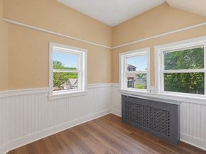 11 3rd Ave, Chelmsford MA 01863