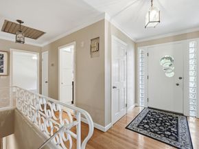 22 Maxdale Rd, Worcester MA 01602