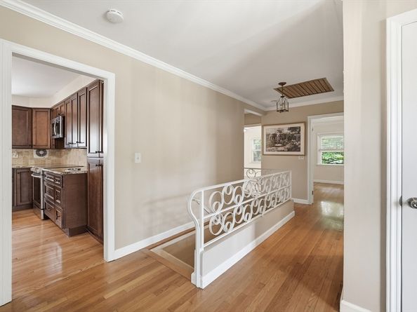 22 Maxdale Rd, Worcester MA 01602