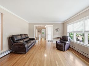 22 Maxdale Rd, Worcester MA 01602