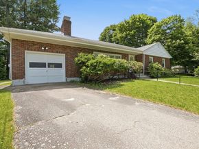 22 Maxdale Rd, Worcester MA 01602