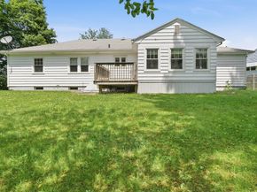 22 Maxdale Rd, Worcester MA 01602
