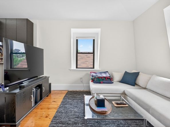 113 Chestnut Ave 3, Boston MA 02130