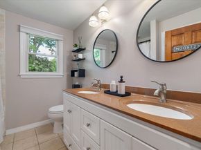 81 Highland Ave, Holden MA 01520