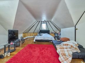 55 Elm St, Somerville MA 02144