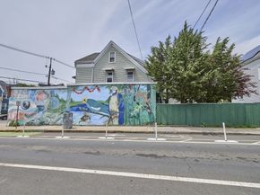 55 Elm St, Somerville MA 02144