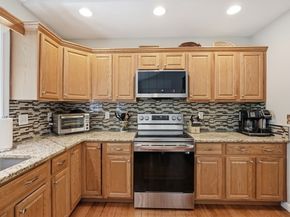 15 Primrose Street, Worcester MA 01604