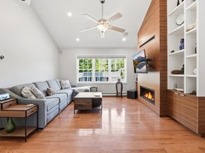 15 Primrose Street, Worcester MA 01604