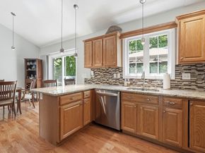 15 Primrose Street, Worcester MA 01604