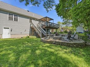 15 Primrose Street, Worcester MA 01604