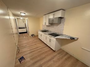 10 School St, Boston MA 02124