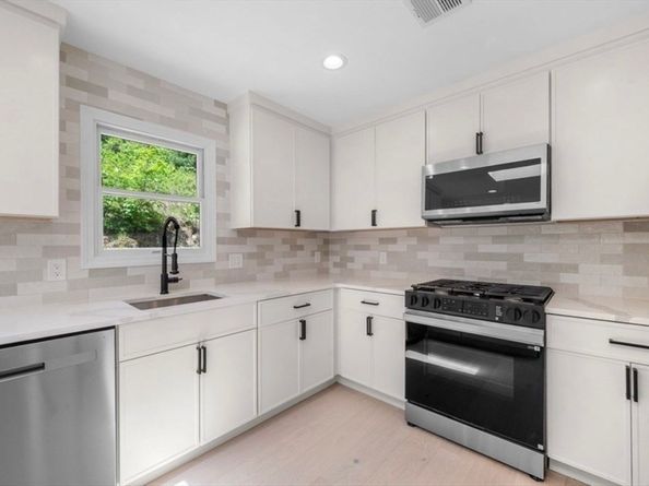 22 Abbott Rd, Waltham MA 02452